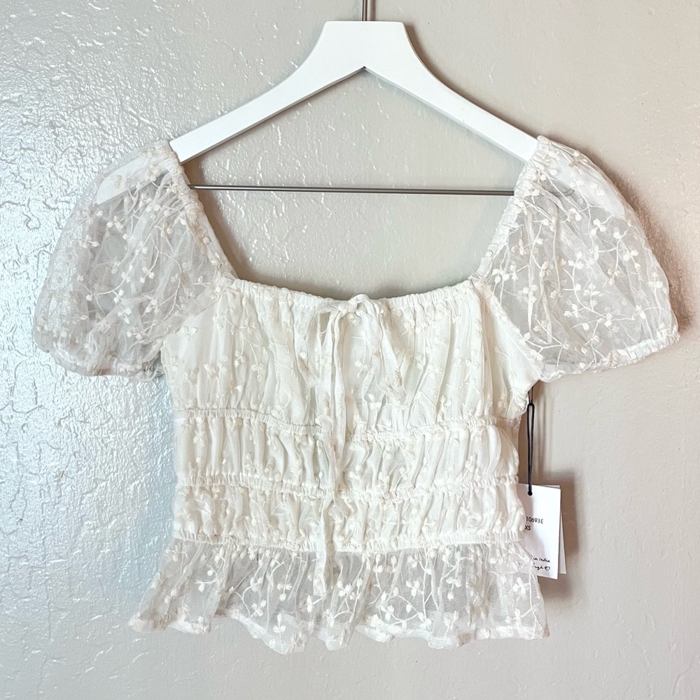 Japna NWT White/Cream Puff Sleeve Sheer Detailed Smocked Top